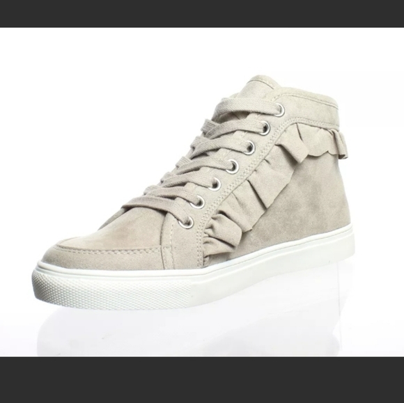 NIB FERGALICIOUS RUFFLED SNEAKERS high top fashion - Picture 3 of 8